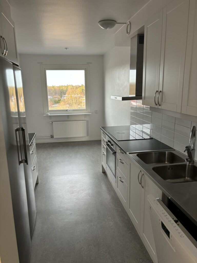 86647cb7-f1c9-4aa1-ab51-6d87bca19f7e